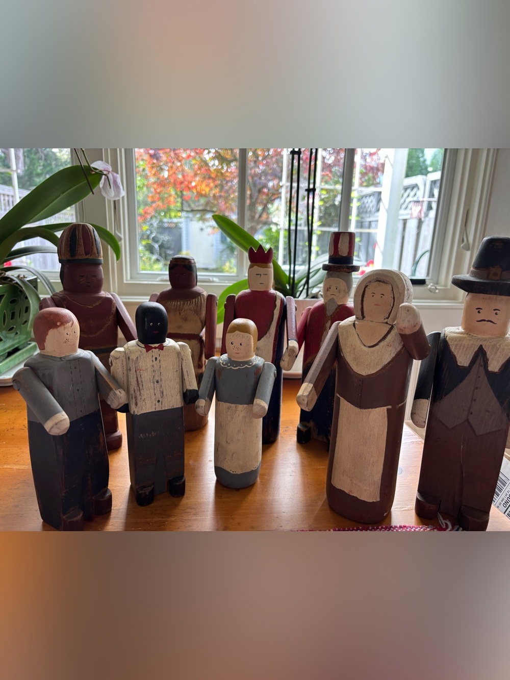 EUC Wolf Creek Vintage 1980s Handcrafted Wooden Holiday Figurine Set of 9